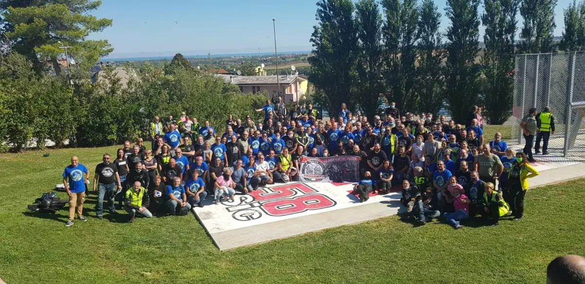 Invasione di Yamaha Tracer nella cittadina del Sic per inaugurare la settimana del Gran Premio (3)
