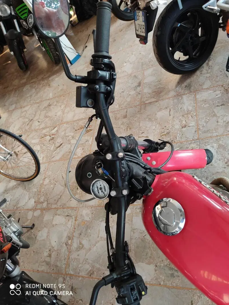Honda NX 650 Dominator (1988 - 90) (3)