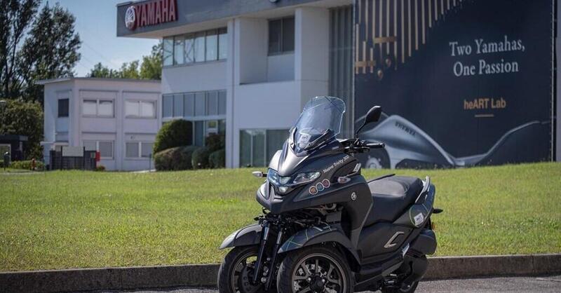 Yamaha Tricity 300 scooter ufficiale del Giro-E