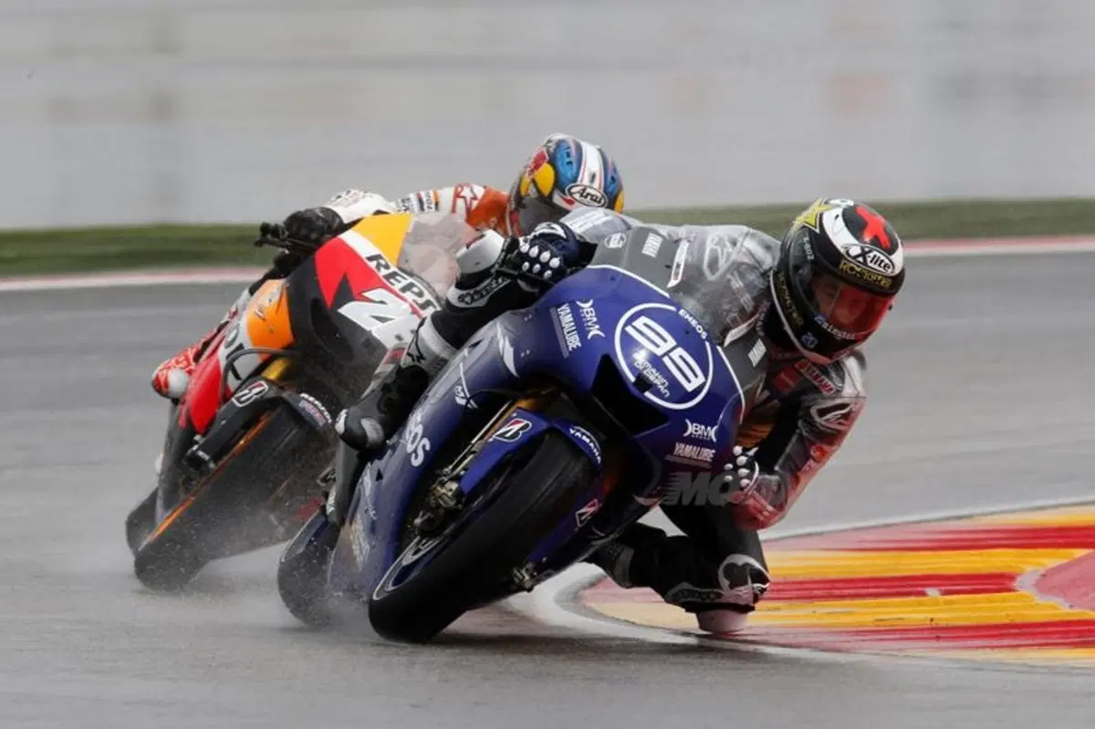 Le foto più spettacolari del GP di Aragon (20)