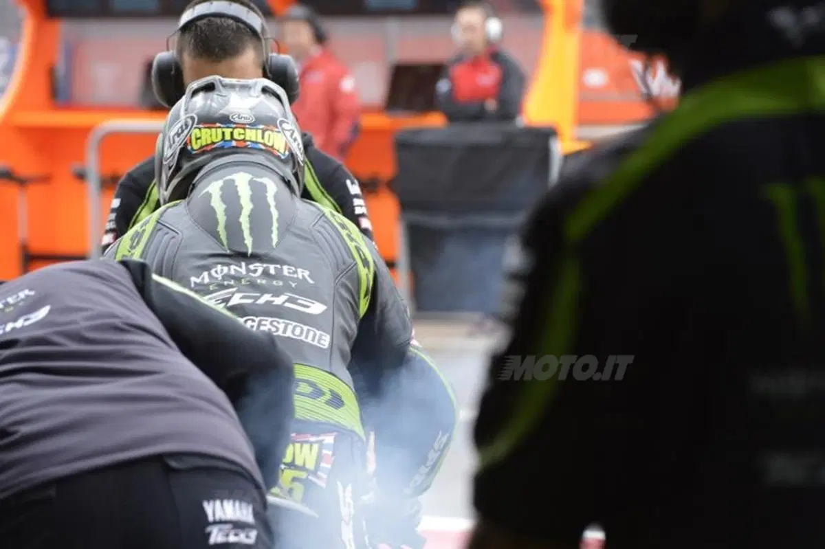 Le foto più spettacolari del GP di Aragon (26)