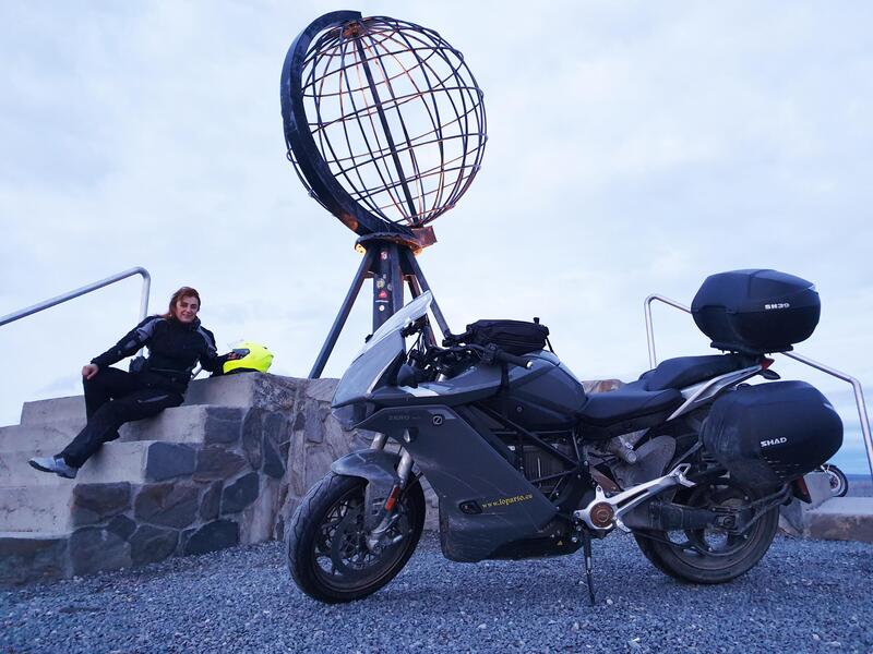 Conquista Capo Nord su una moto elettrica