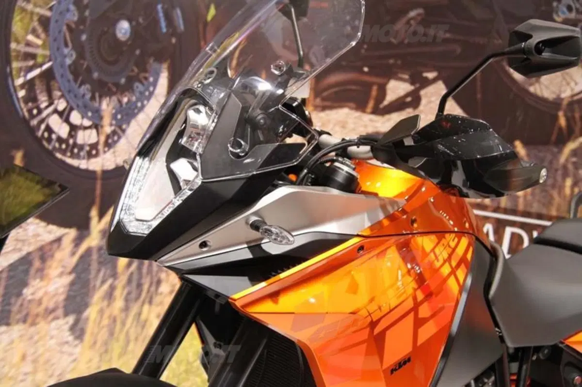 KTM Adventure 1190 ed R: svelati i prezzi (3)