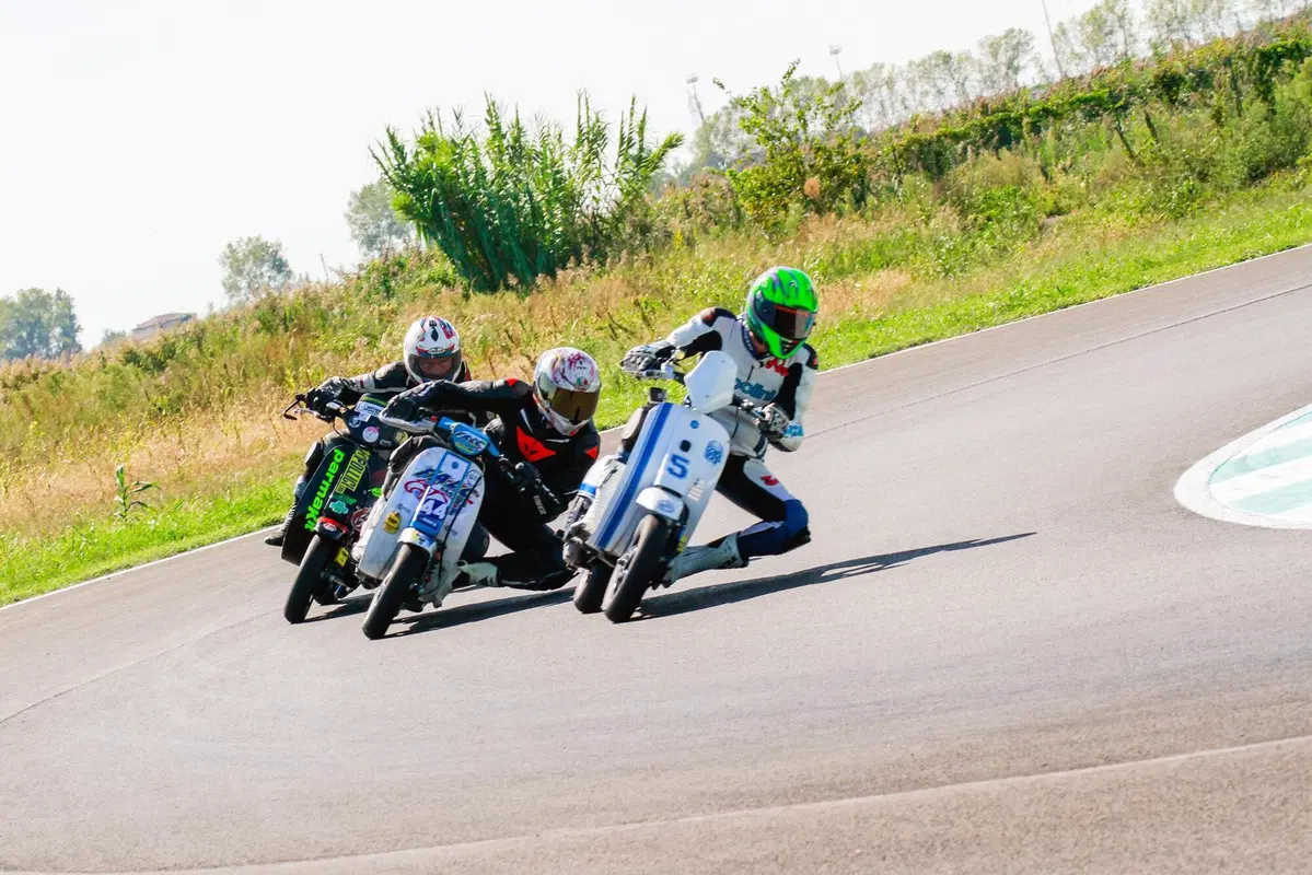 Ritorna la 500 km di Pomposa per Vespa e Lambretta! Ci saremo (6)