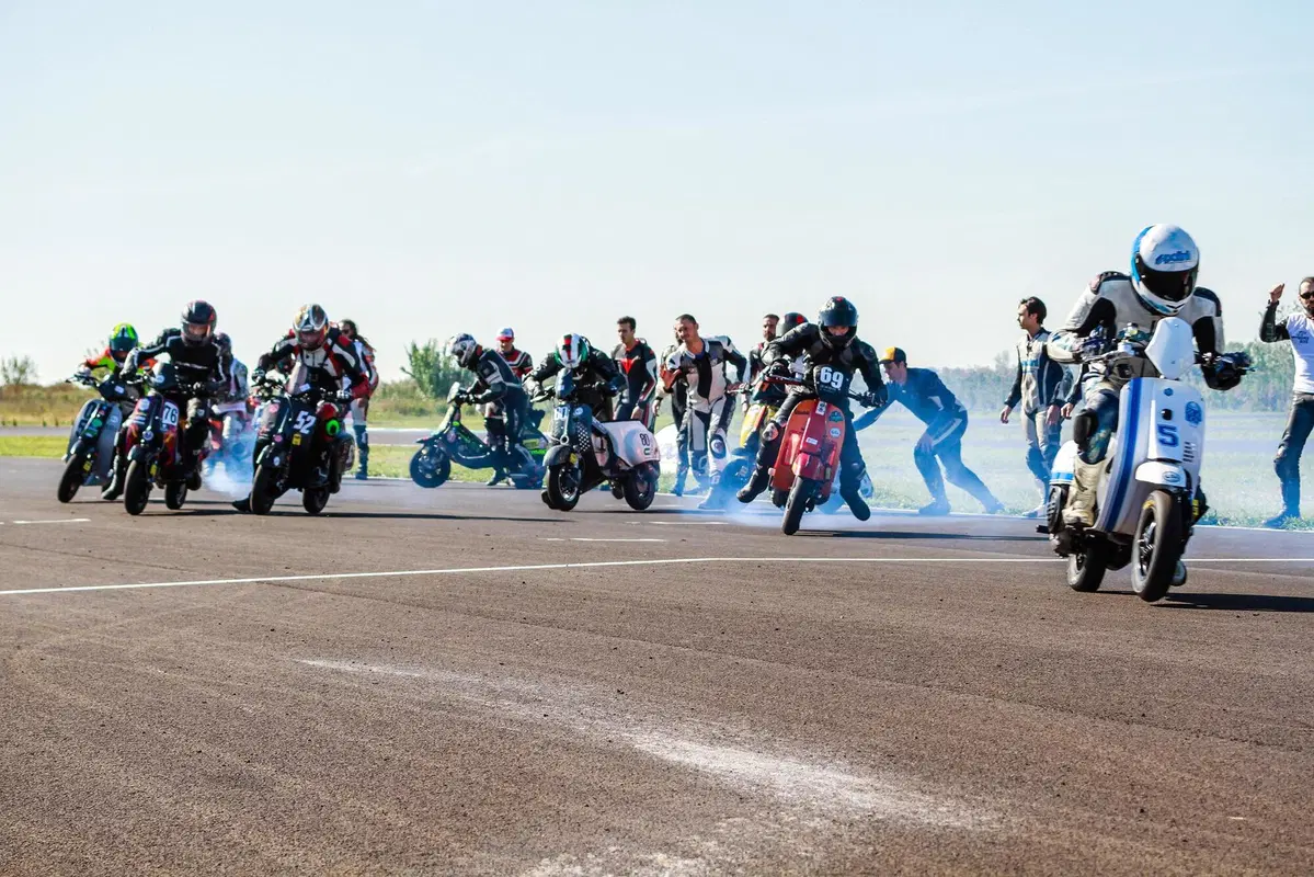 Ritorna la 500 km di Pomposa per Vespa e Lambretta! Ci saremo (7)