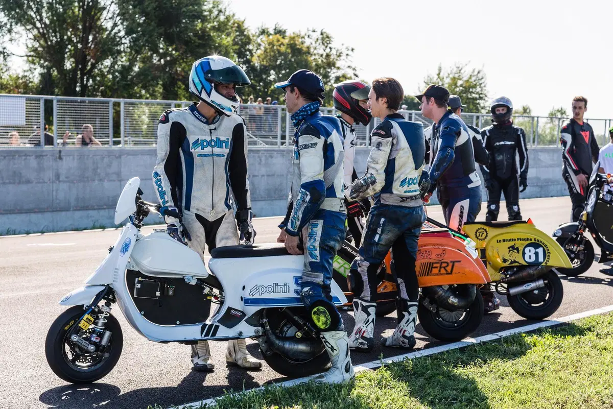 Ritorna la 500 km di Pomposa per Vespa e Lambretta! Ci saremo (9)