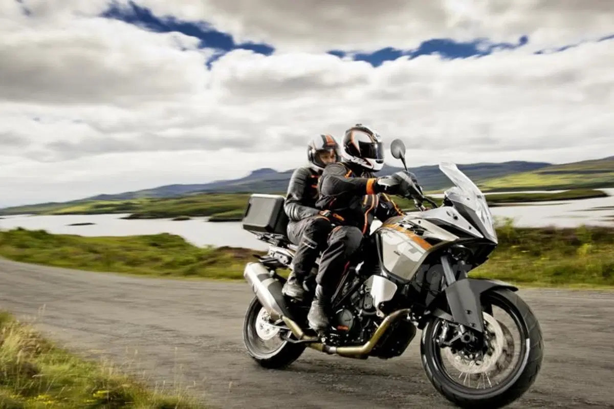 KTM Adventure 1190 ed R: svelati i prezzi (21)