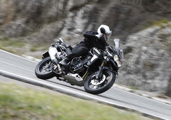 Nuova Triumph Tiger Explorer: sulle Dolomiti con la maxi di Hinckley