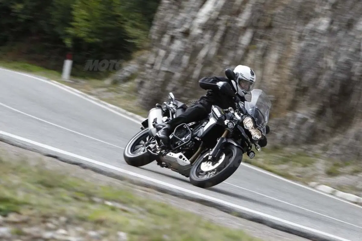 Nuova Triumph Tiger Explorer: sulle Dolomiti con la maxi di Hinckley (6)