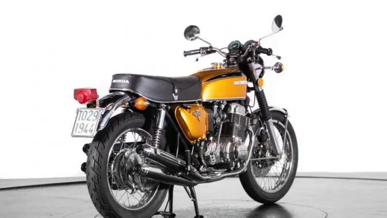 Moto d'epoca: si potr&agrave; richiedere la targa storica originale