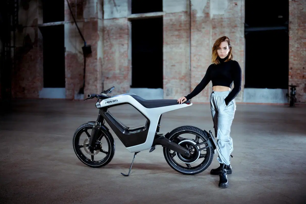 Novus, la moto elettrica da sogno (13)