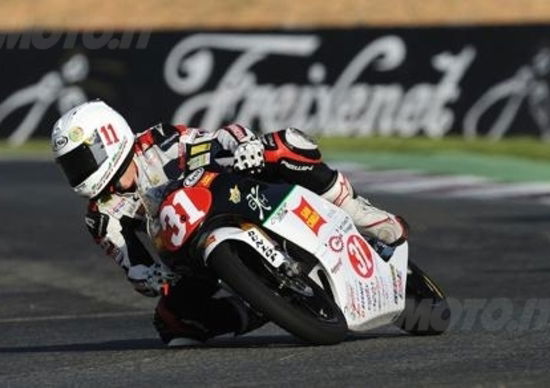 Europeo Moto3. Matteo Ferrari su Honda NSF250R conquista il titolo