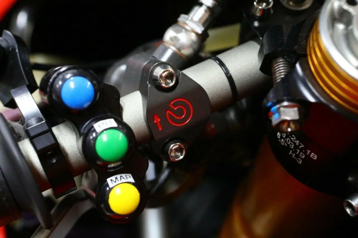 Superbike: all'asta la Ducati Panigale V4R BSB di Scott Redding [GALLERY] (12)