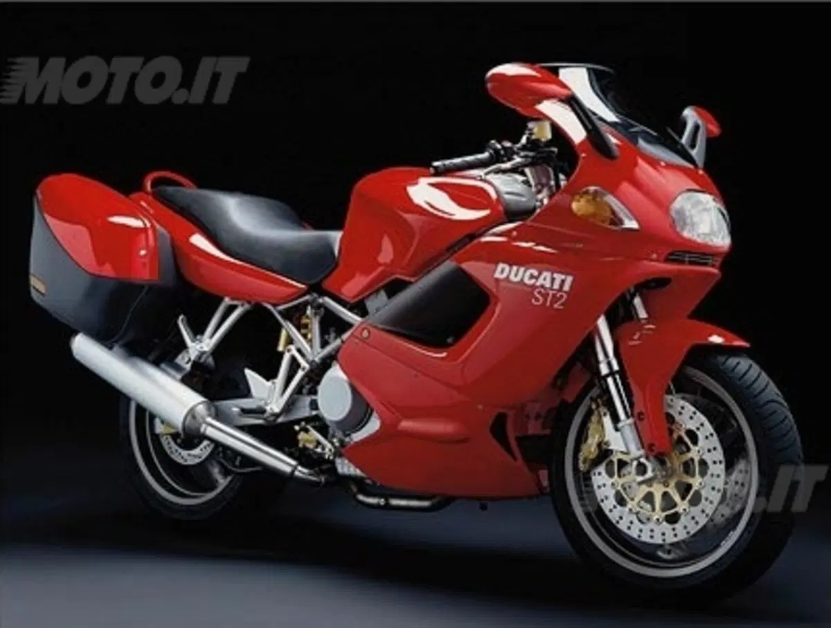 Le strane di Moto.it: Ducati ST2 Naked (4)