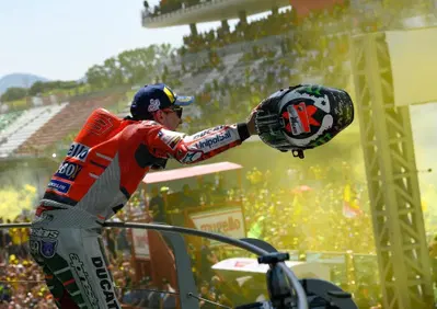 MotoGP, Tardozzi (Ducati): Lorenzo racconta le cose secondo il suo punto di vista