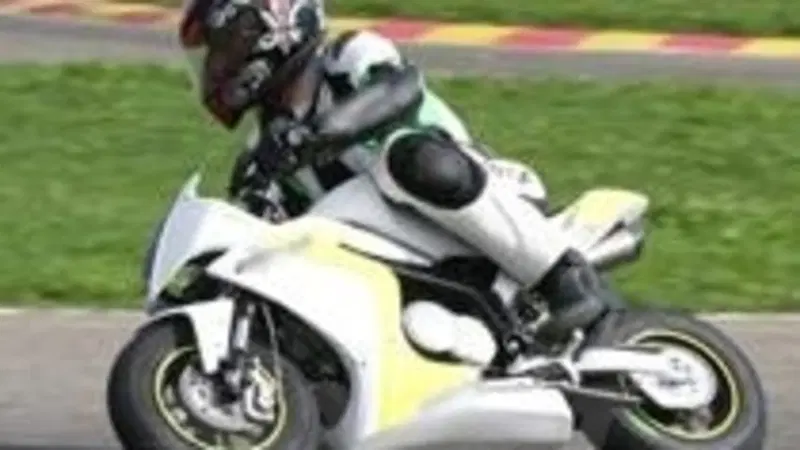 Nico Cereghini: "Una piccola vera moto che appassiona"