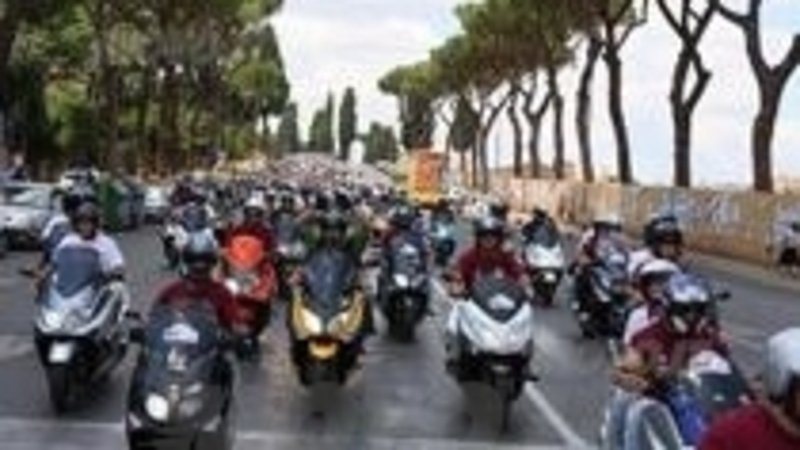 Roma: da novembre blocco del traffico per moto Euro 0 e 1