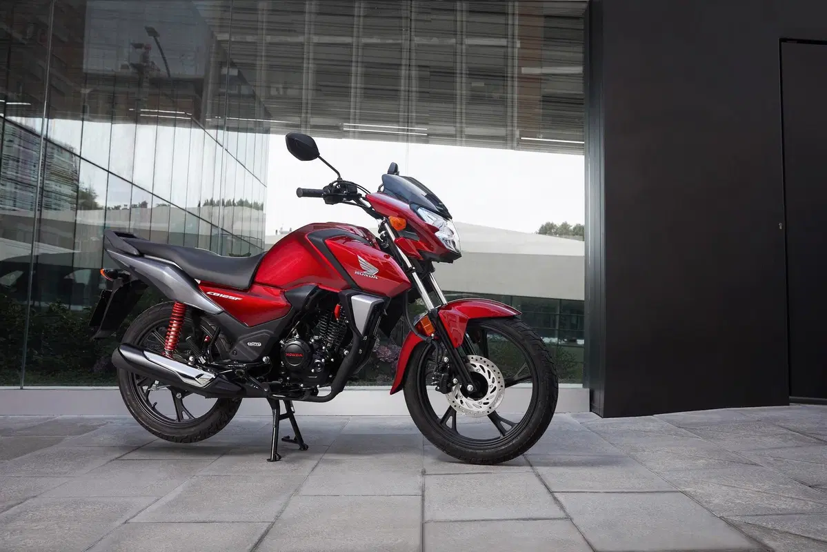 Honda CB 125F, euro 5 e record di consumo! (21)