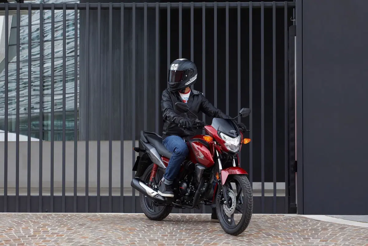 Honda CB 125F, euro 5 e record di consumo! (25)