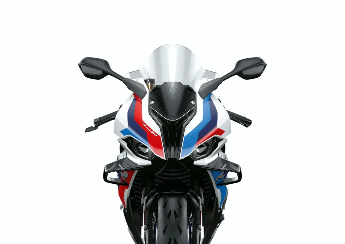 Nuova BMW M1000RR: 212 cavalli, 196 kg e aerodinamica da GP (2)