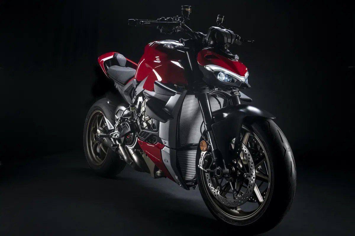 Ducati Streetfighter: linea accessori Performance (2)