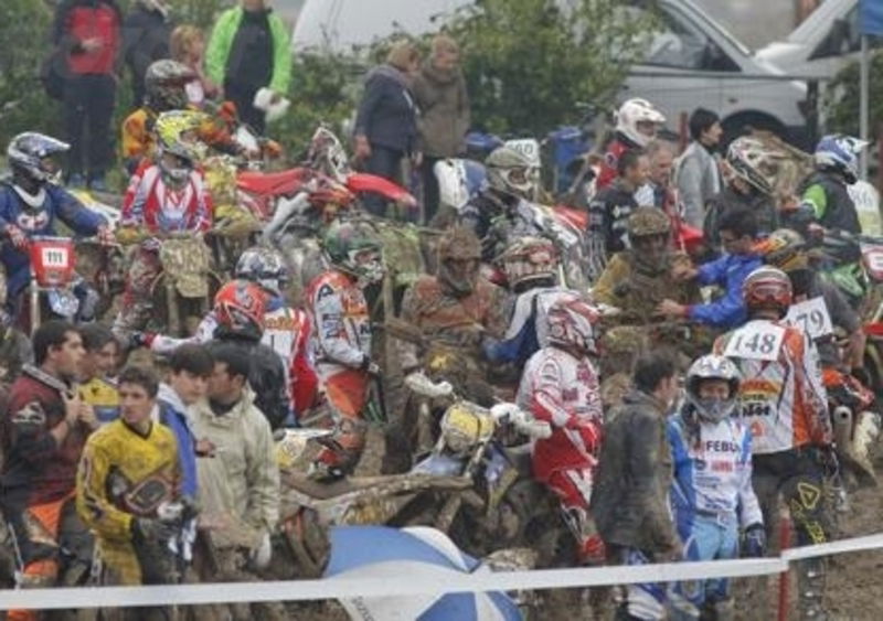 XI edizione del &ldquo;Memorial Paolo Bassi&rdquo; a Lodi: enduro e cross oggi sposi