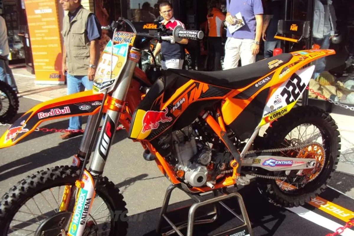 Tony Cairoli inaugura la nuova concessionaria KTM a Civitavecchia  (4)