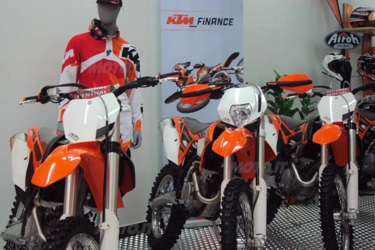Tony Cairoli inaugura la nuova concessionaria KTM a Civitavecchia  (9)