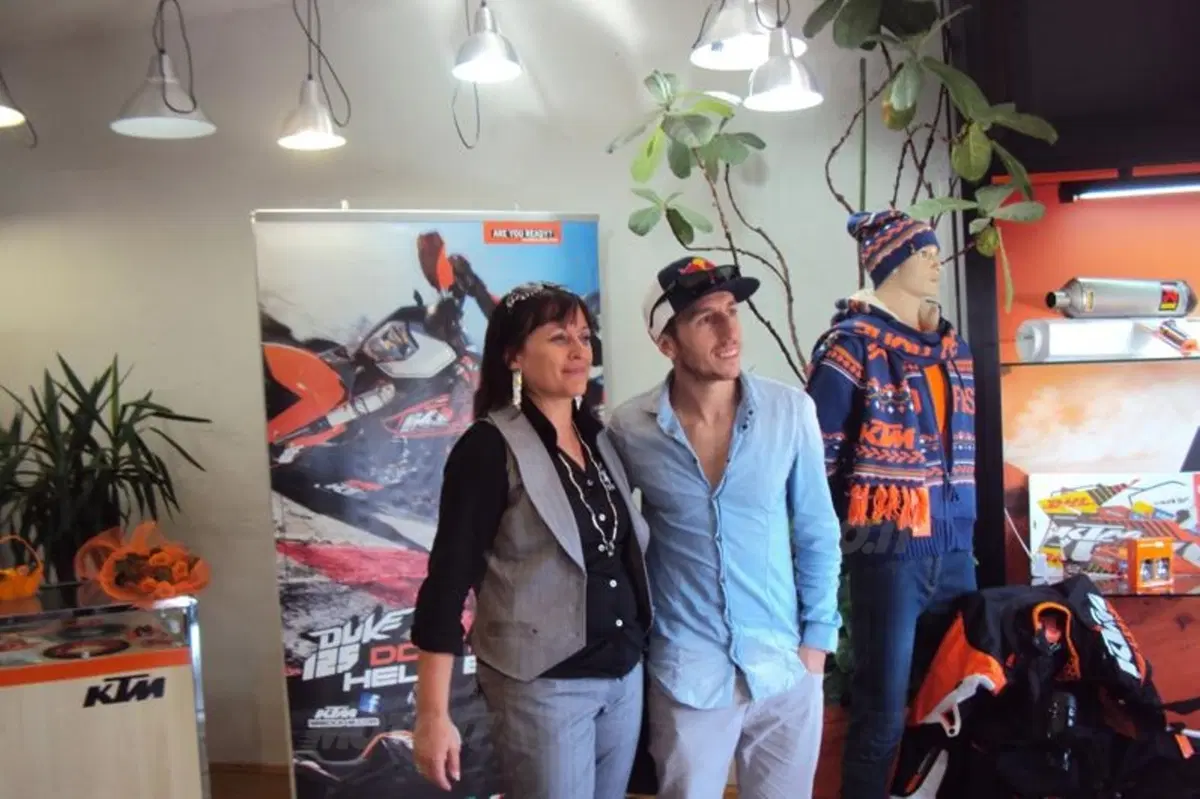Tony Cairoli inaugura la nuova concessionaria KTM a Civitavecchia  (16)