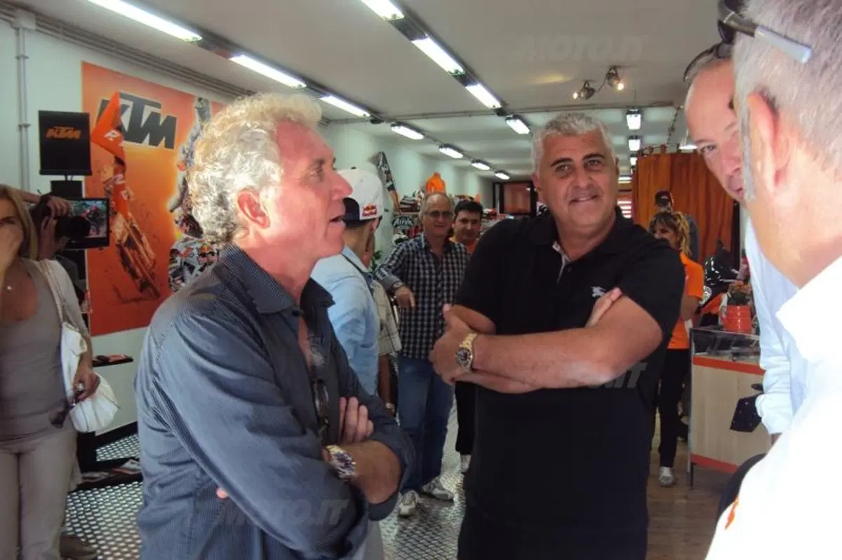 Tony Cairoli inaugura la nuova concessionaria KTM a Civitavecchia  (18)