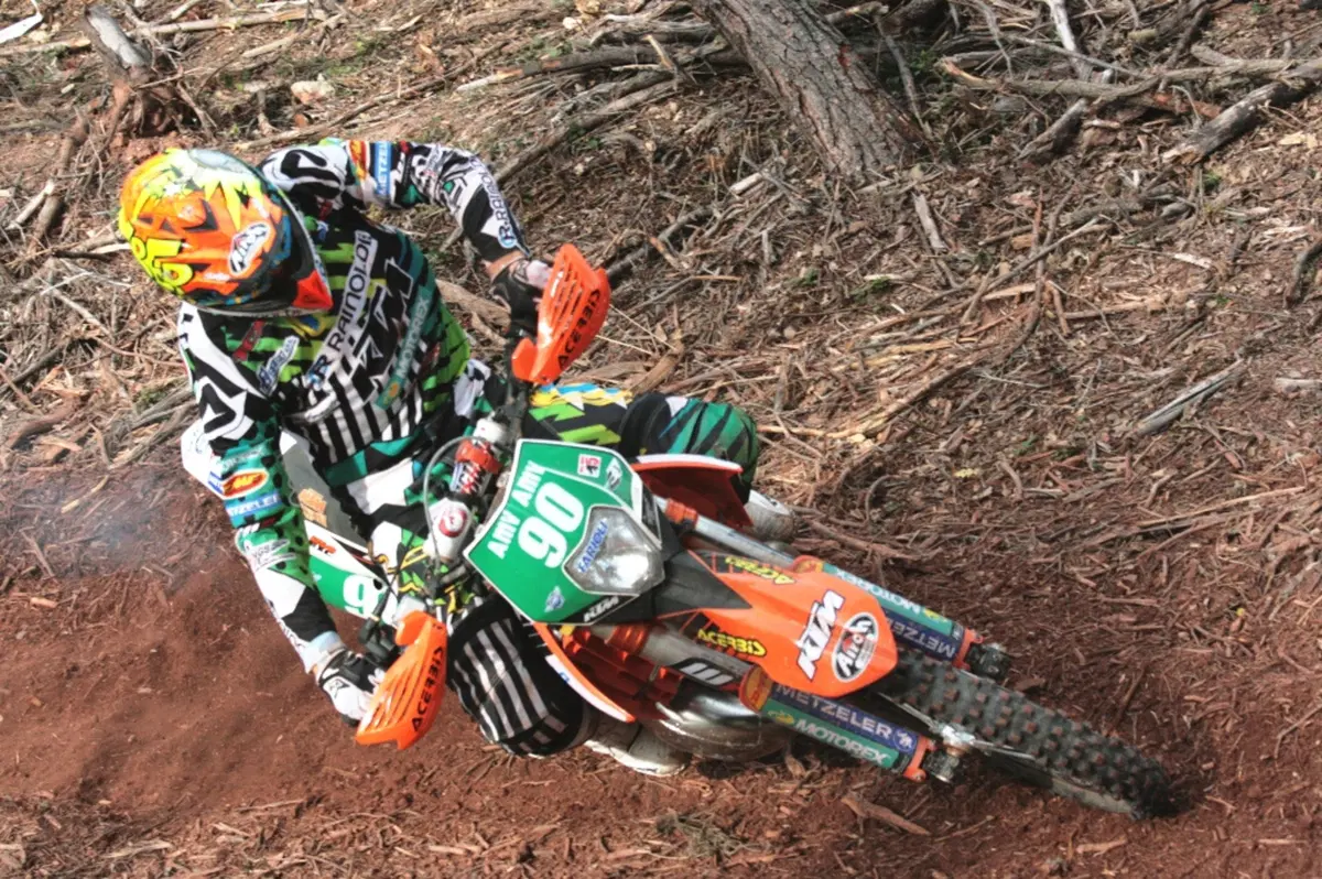 Mondiale di Enduro. I risultati del GP di Francia: Renet campione in E2 (16)