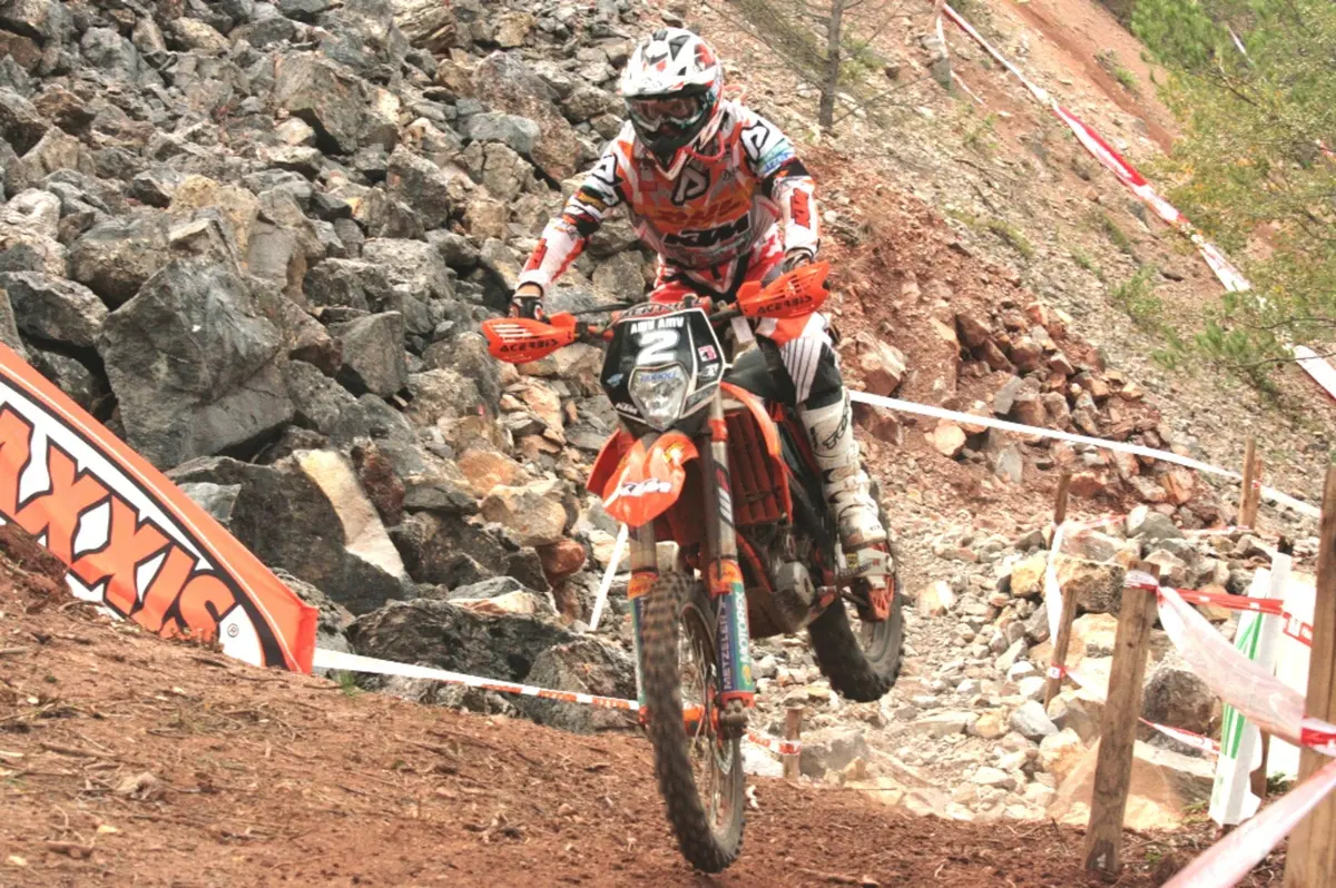 Mondiale di Enduro. I risultati del GP di Francia: Renet campione in E2 (21)