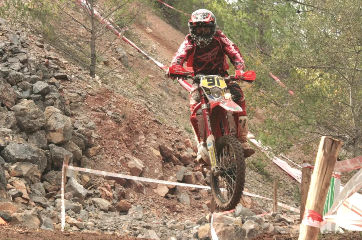 Mondiale di Enduro. I risultati del GP di Francia: Renet campione in E2 (27)