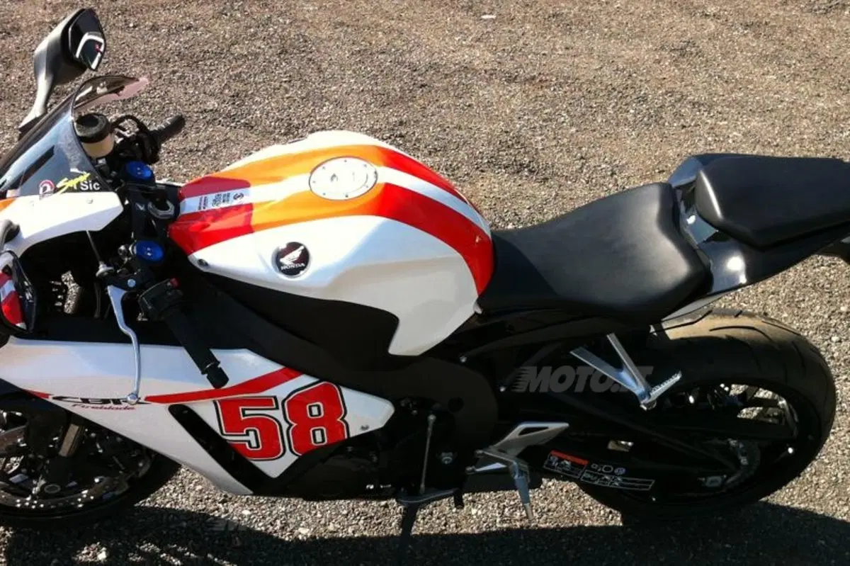 All'EICMA la cerimonia di consegna della CBR “Supersic”  (4)