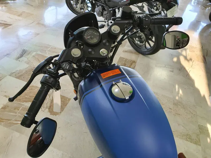 Brixton Motorcycles Rayburn 125 (2021 - 26) (3)