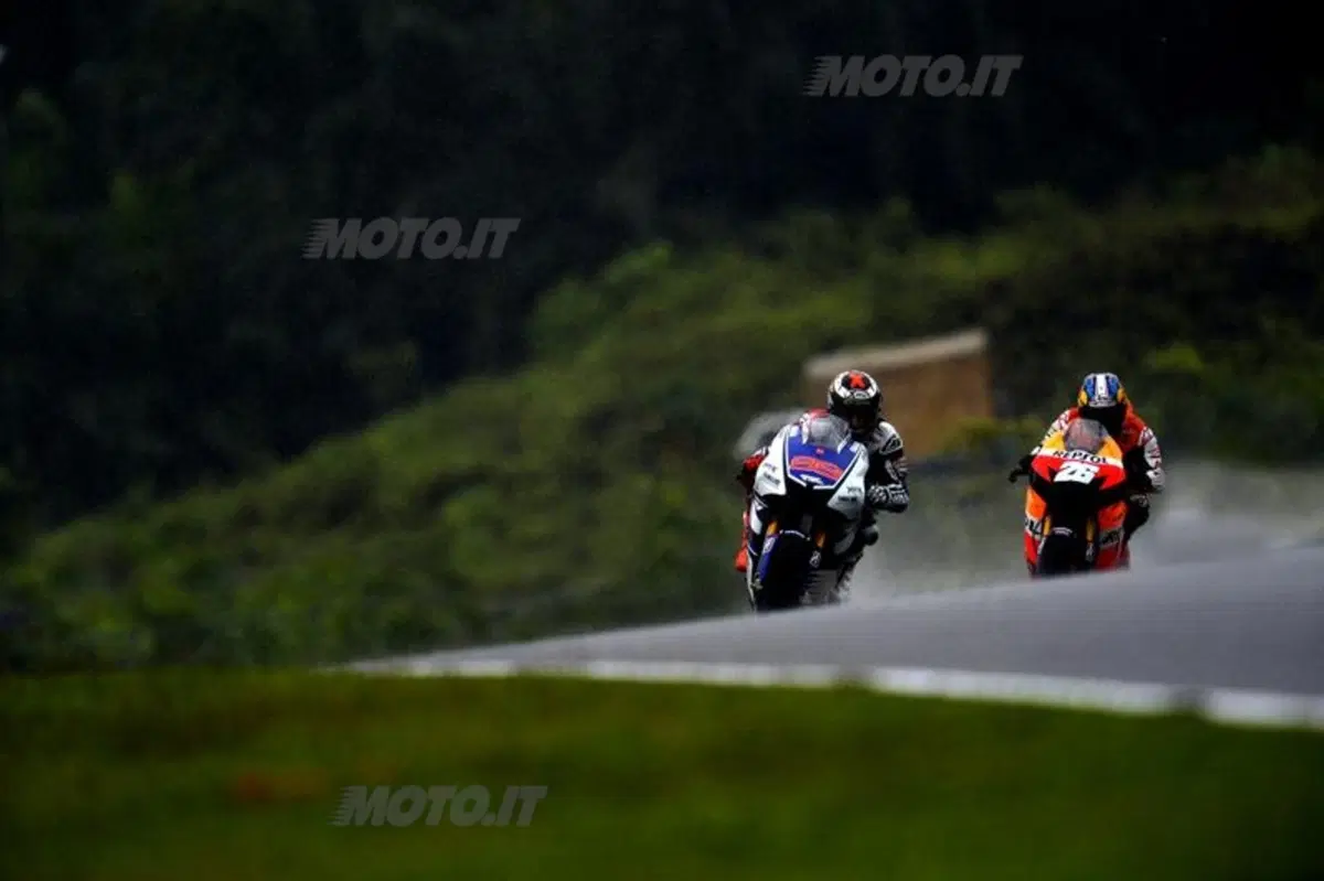 Le foto più spettacolari del GP di Sepang (19)