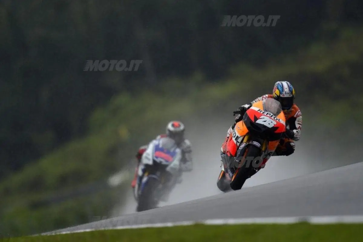 Le foto più spettacolari del GP di Sepang (20)