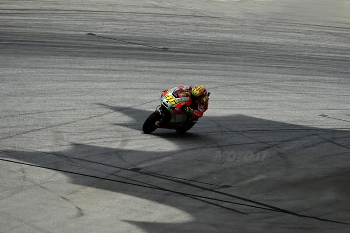 Le foto più spettacolari del GP di Sepang (35)