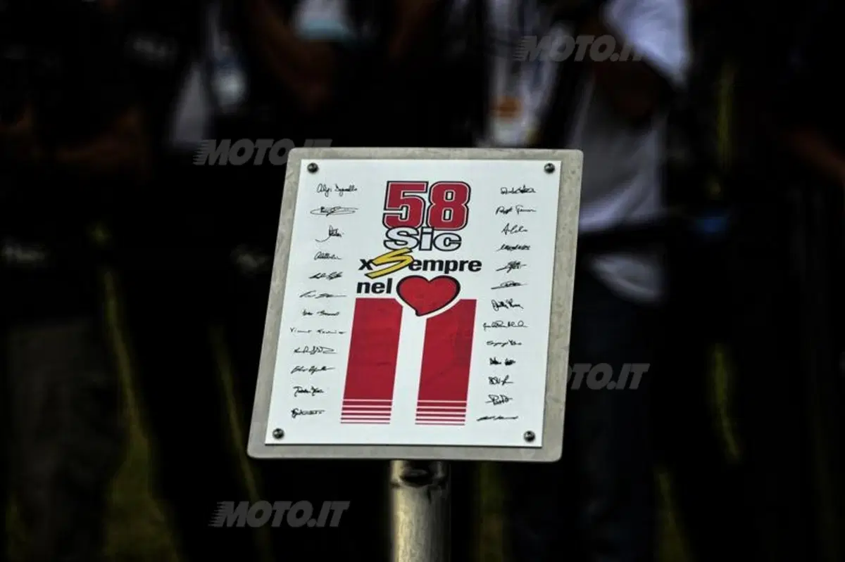 Le foto più spettacolari del GP di Sepang (36)