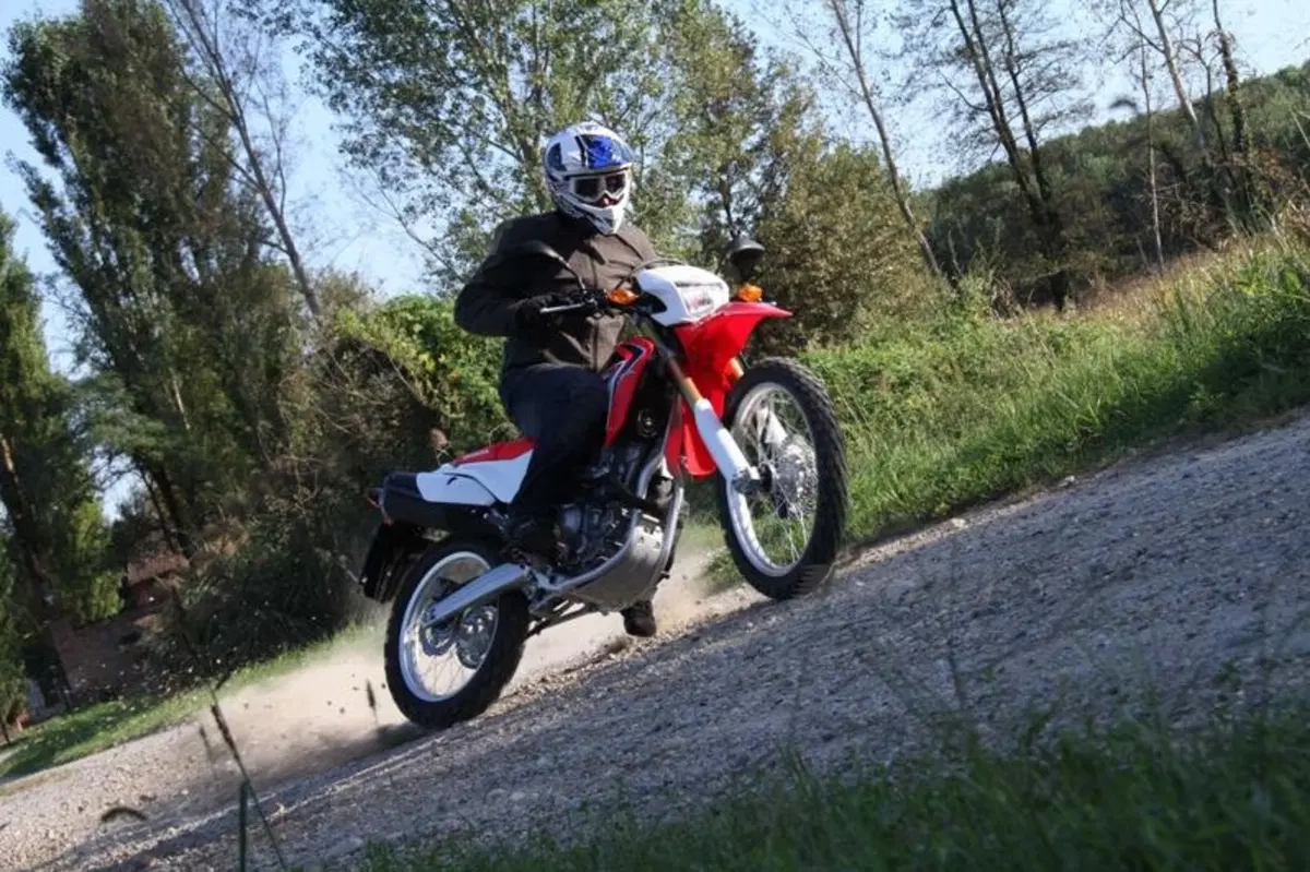 Honda CRF 250L  (2)