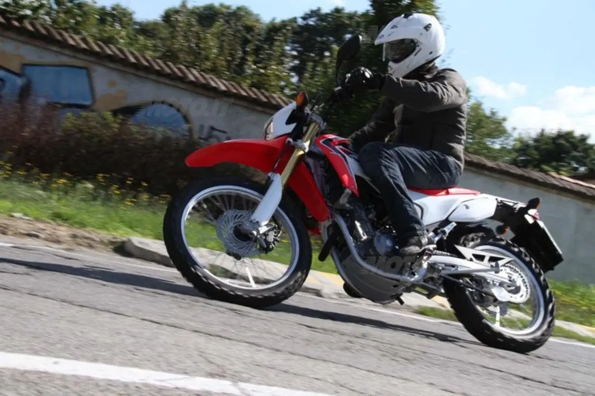 Honda CRF 250L  (8)