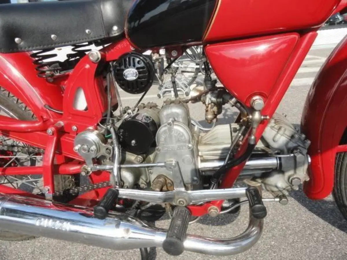 Moto Guzzi AIRONE 250 TURISMO (11)