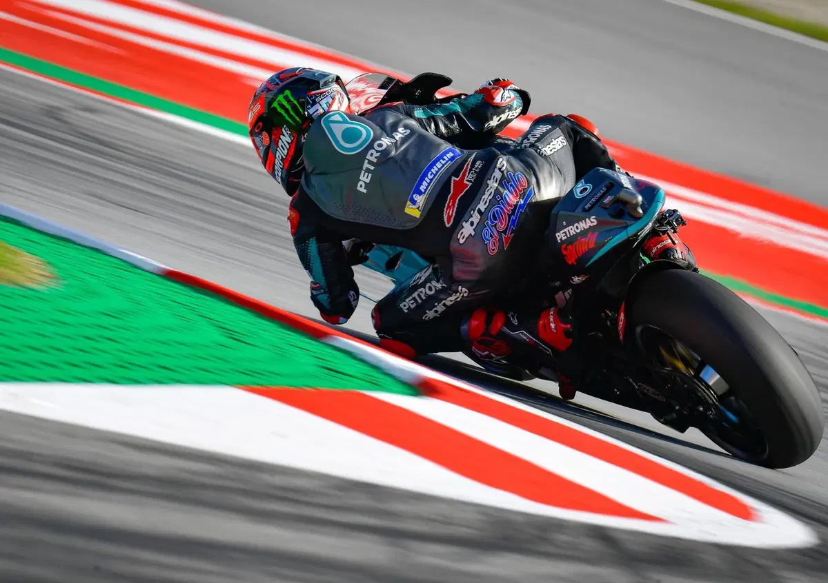 MotoGP 2020 Catalunya. a Fabio Quartararo il Warm-up