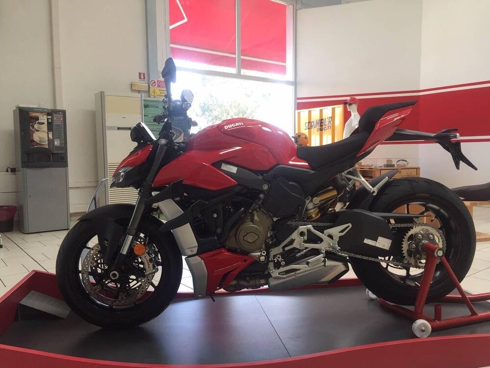 Ducati Streetfighter V4 1100 (2020) (2)