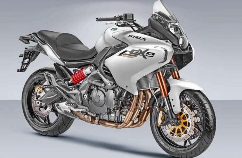 Un disegno Benelli della 600GT con il logo Stels presente sulla nuova QJ