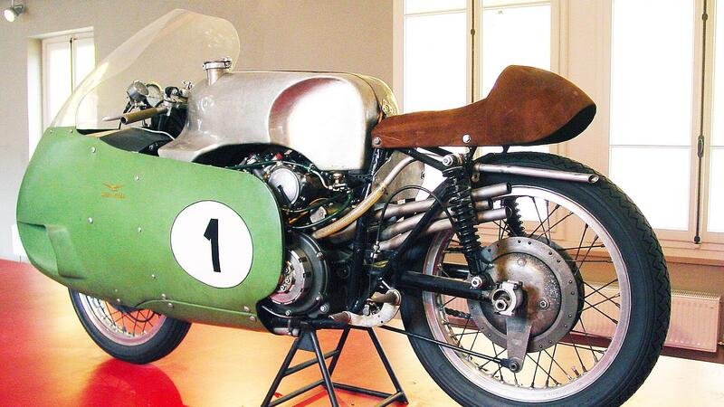 Nico Cereghini: &ldquo;La Moto Guzzi e i suoi 100 anni&rdquo;