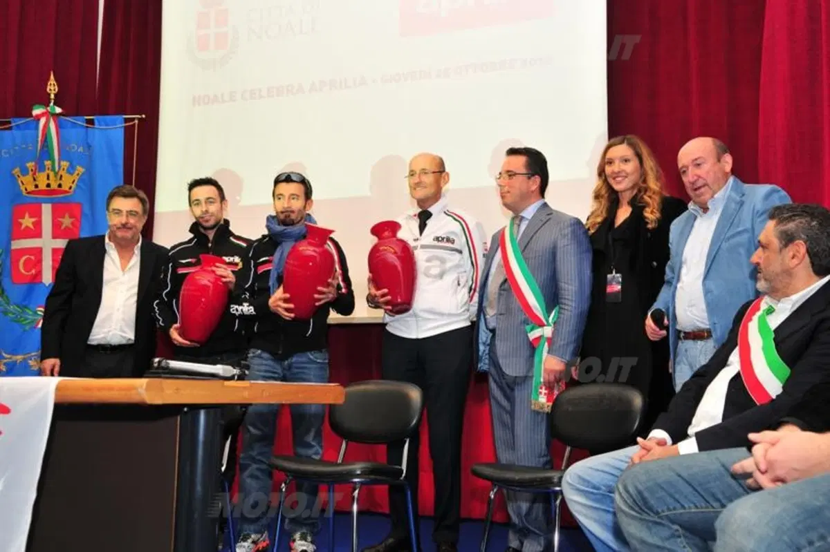 Max Biaggi e Aprilia festeggiati a Noale