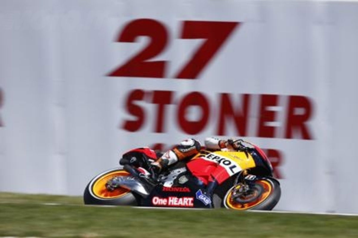 Casey Stoner si aggiudica la pole a Phillip Island MotoGP Moto.it