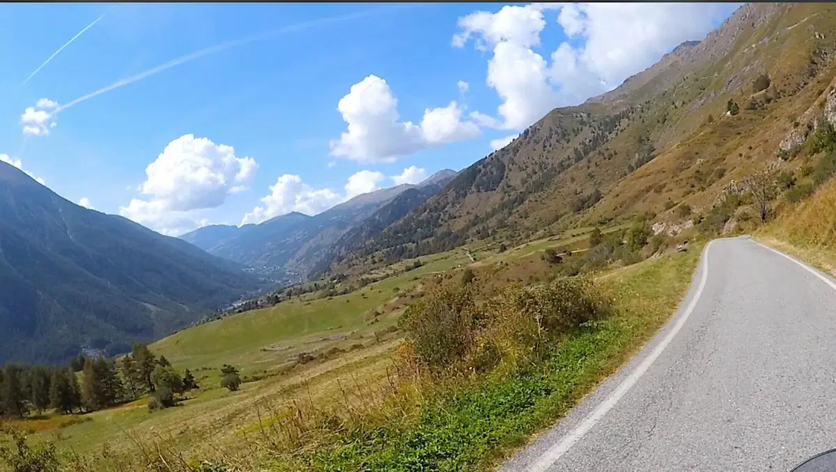 Viaggi e giri in moto, l'itinerario della settimana: dal Colle delle Finestre ai Monti della Luna (32)