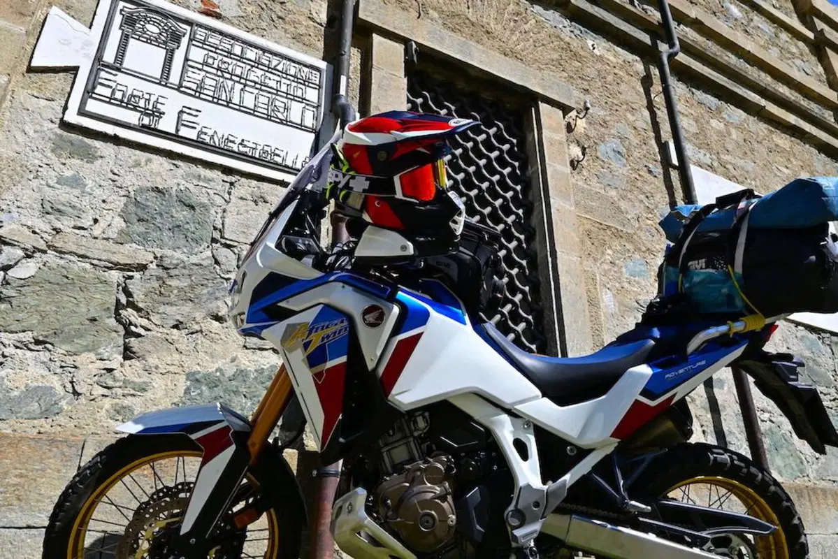 Viaggi e giri in moto, l'itinerario della settimana: dal Colle delle Finestre ai Monti della Luna (37)